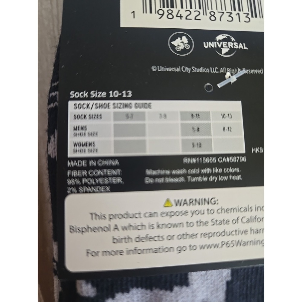 UNIVERSAL STUDIOS E.T. THE EXTRA-TERRESTIAL CREW SOCKS NEW FITS SIZE 10-13 - Picture 3 of 3
